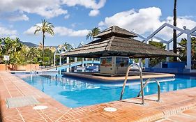 Apartamentos HOLIDAYS BENALBEACH